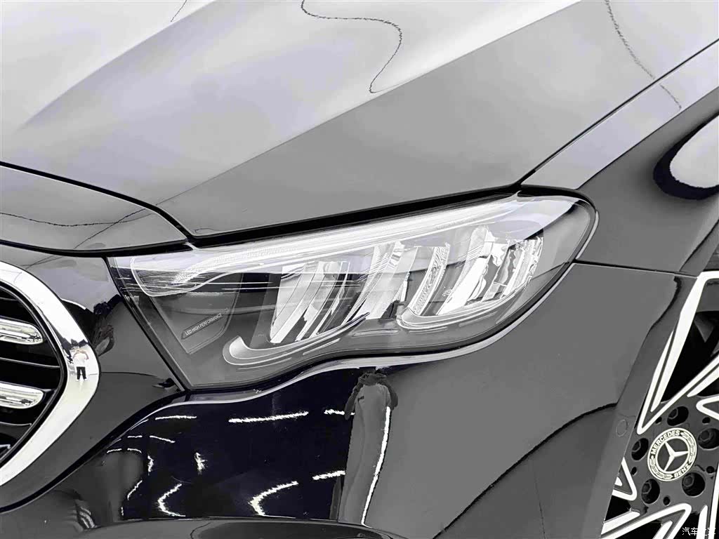 Mercedes-Benz E-Class, 2025 15