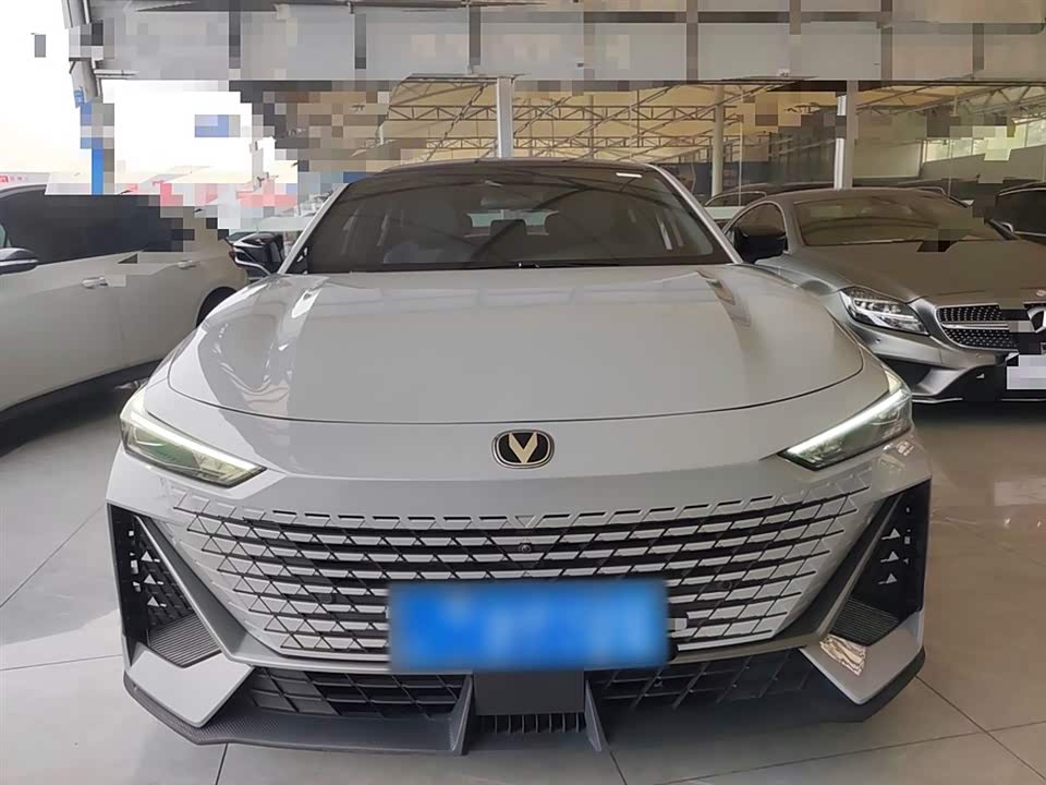 Changan UNI-V