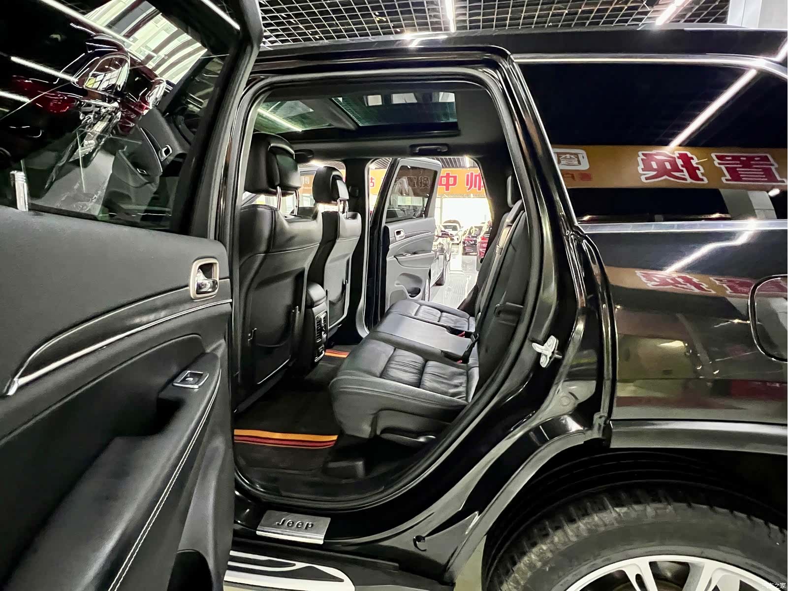 Jeep Grand Cherokee, 2017 13
