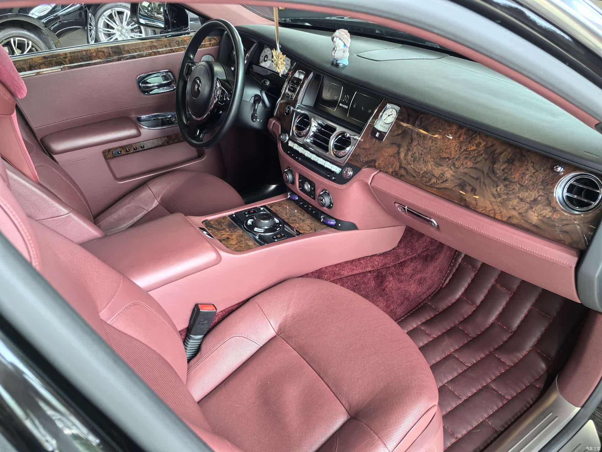 Rolls-Royce Ghost, 2015 22