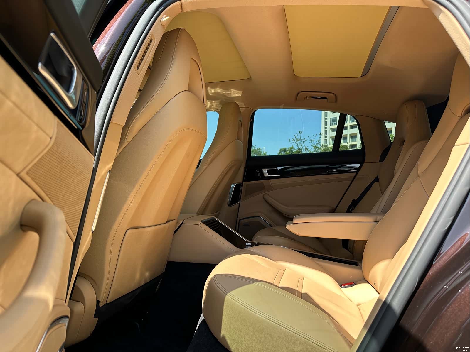 Porsche Panamera, 2018 10