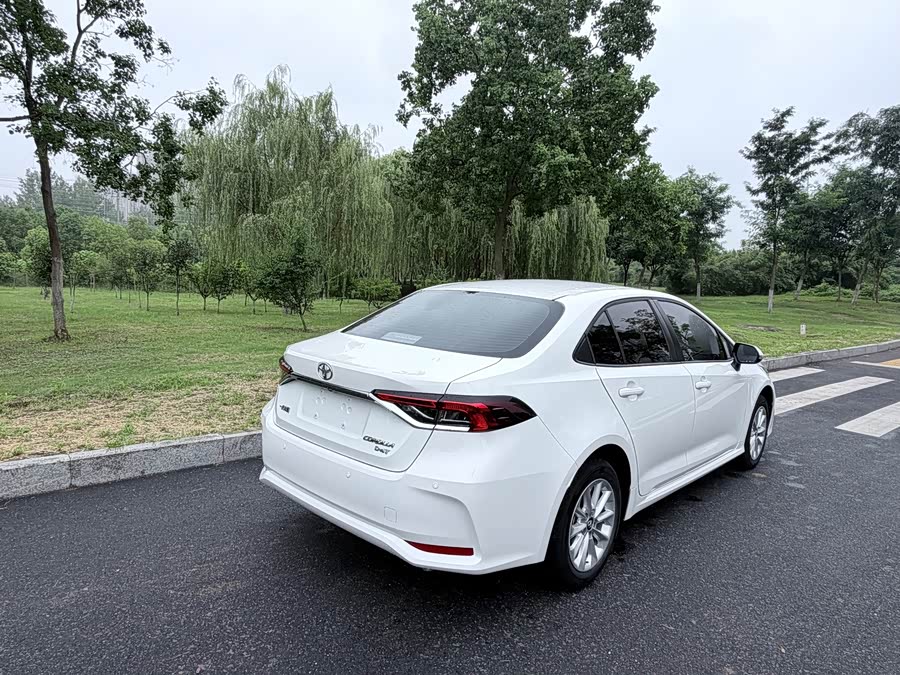 Toyota Corolla 2022, фото 8