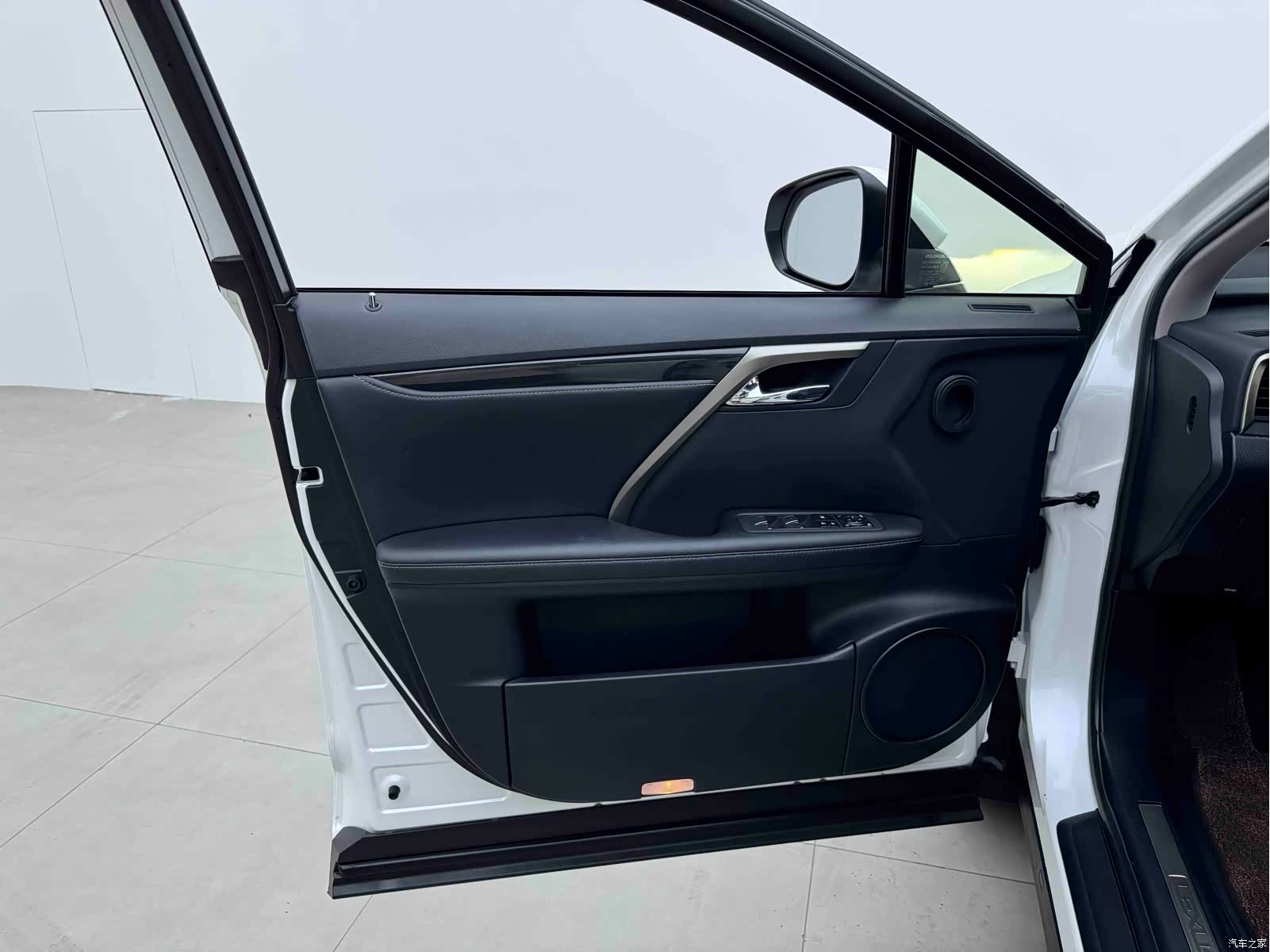 Lexus RX, 2023 6