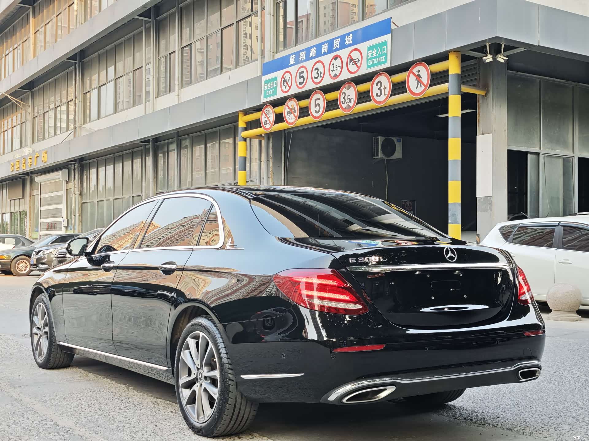 Mercedes-Benz E-Class, 2019 10
