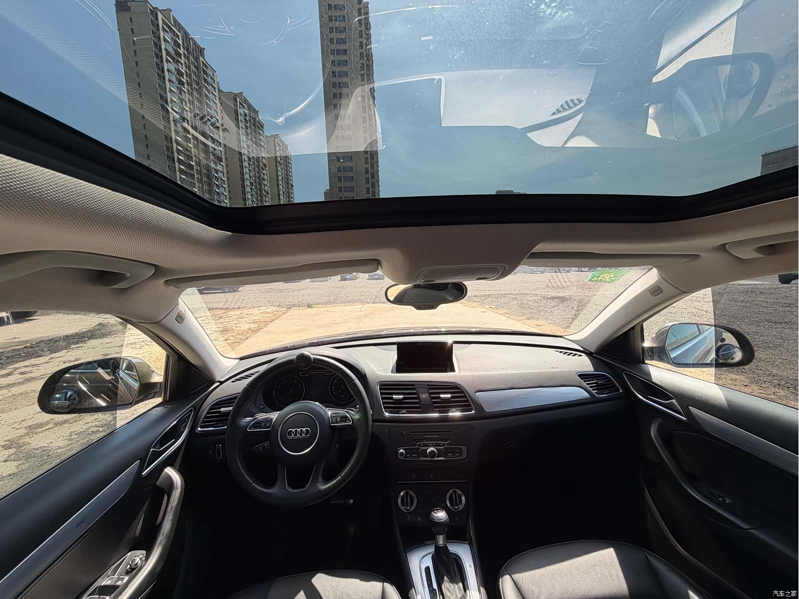 Audi Q3, 2014 9