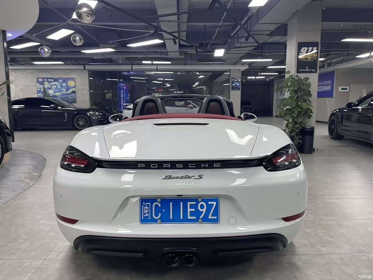 Porsche Boxster, 2020 все фото