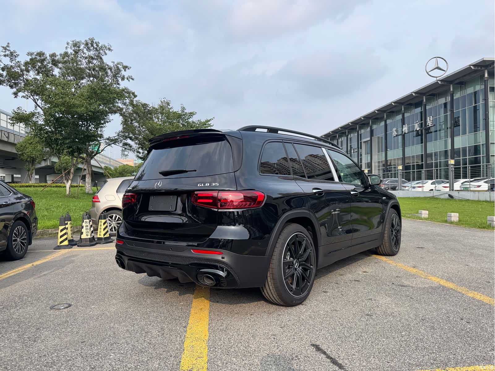 Mercedes-Benz GLB, 2026 18