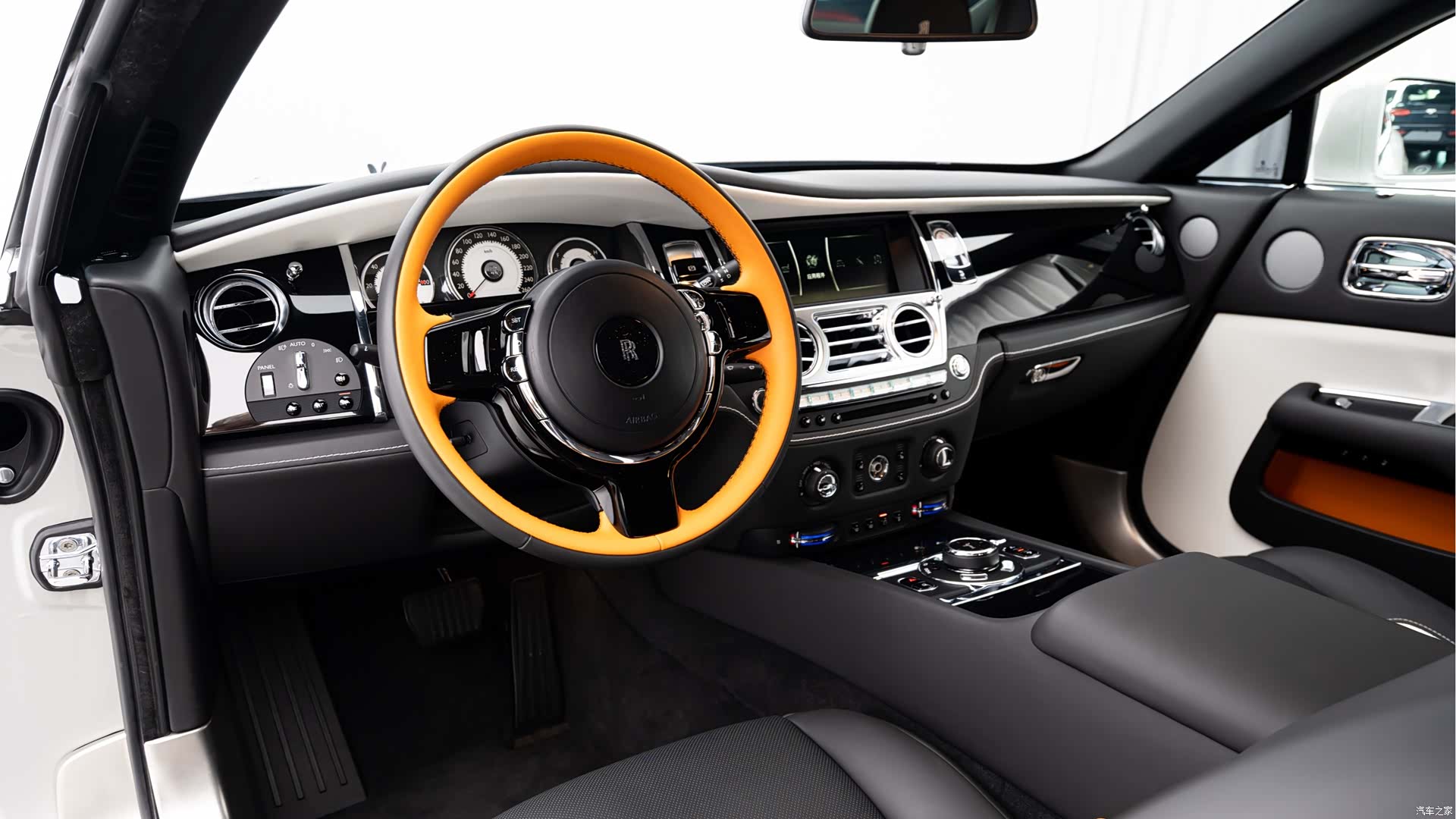 Rolls-Royce Wraith, 2016 все фото