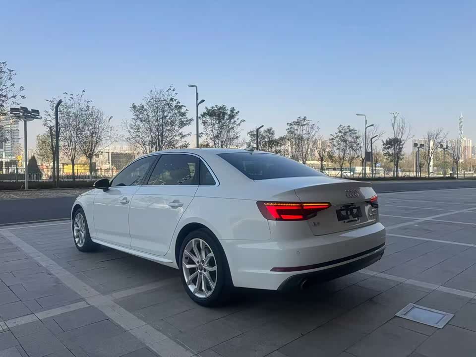 Audi A4L