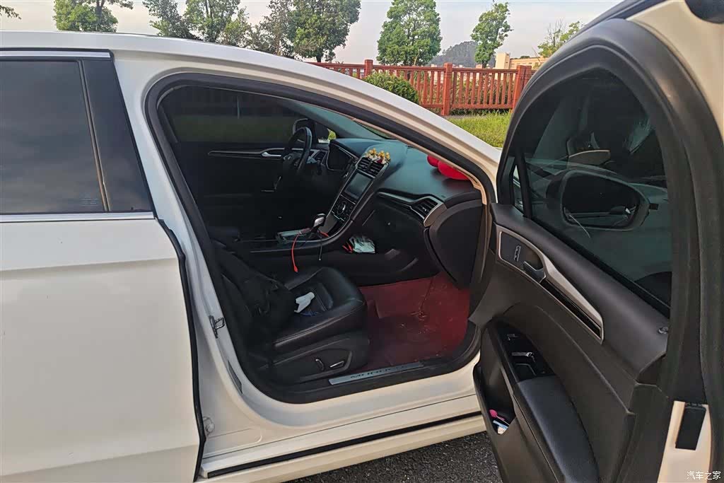 Ford Mondeo, 2015 8