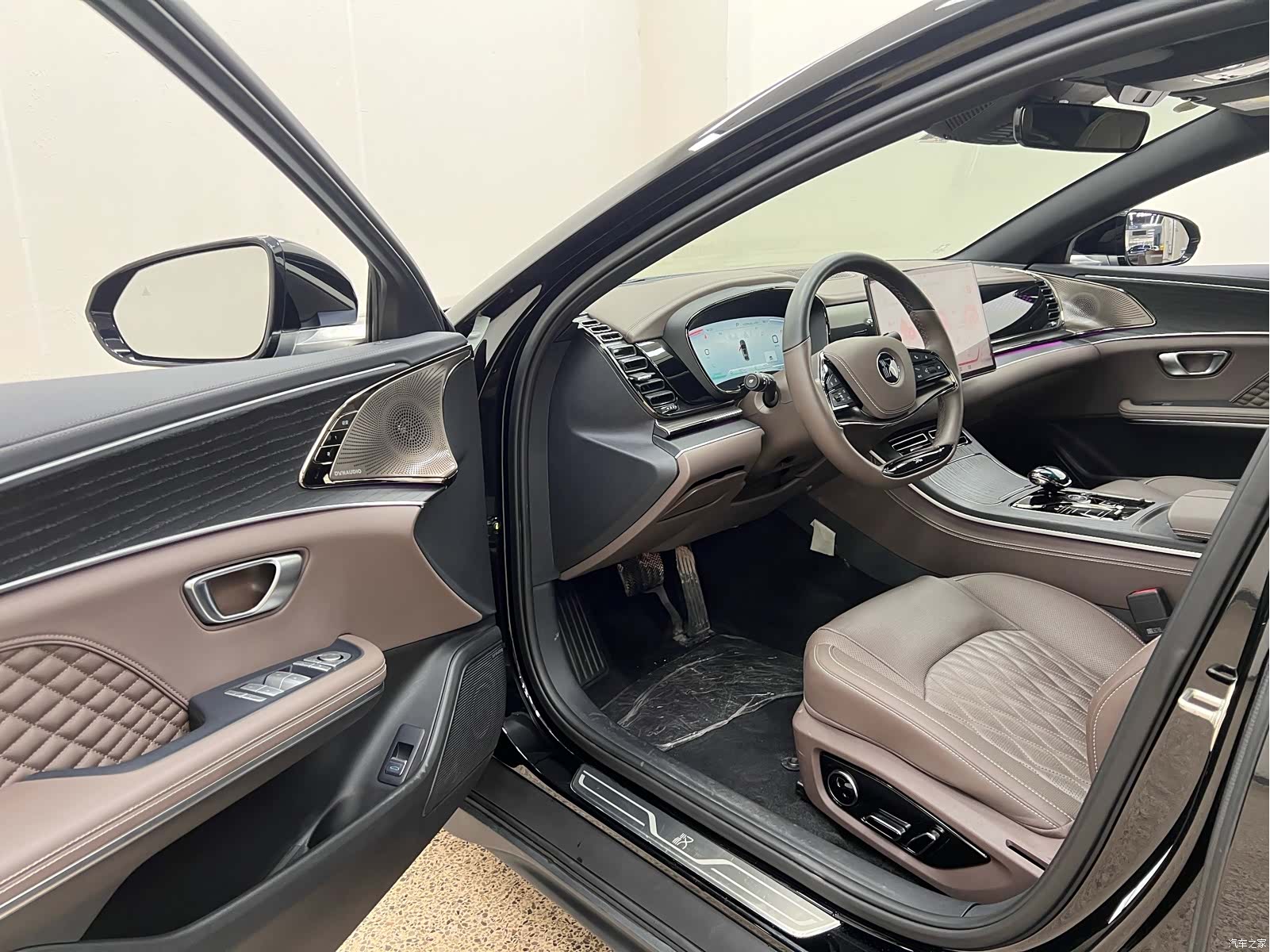 BYD Han, 2024 15