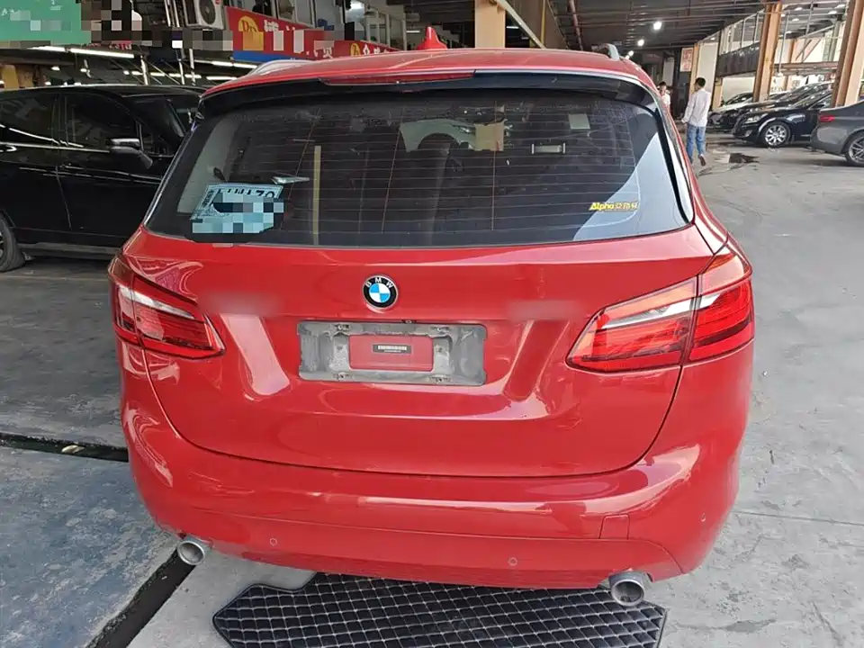 BMW 2 series station wagon