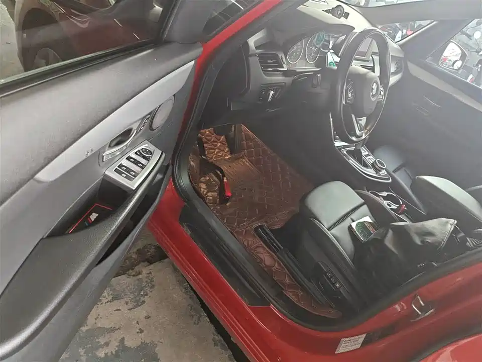 BMW 2 series station wagon