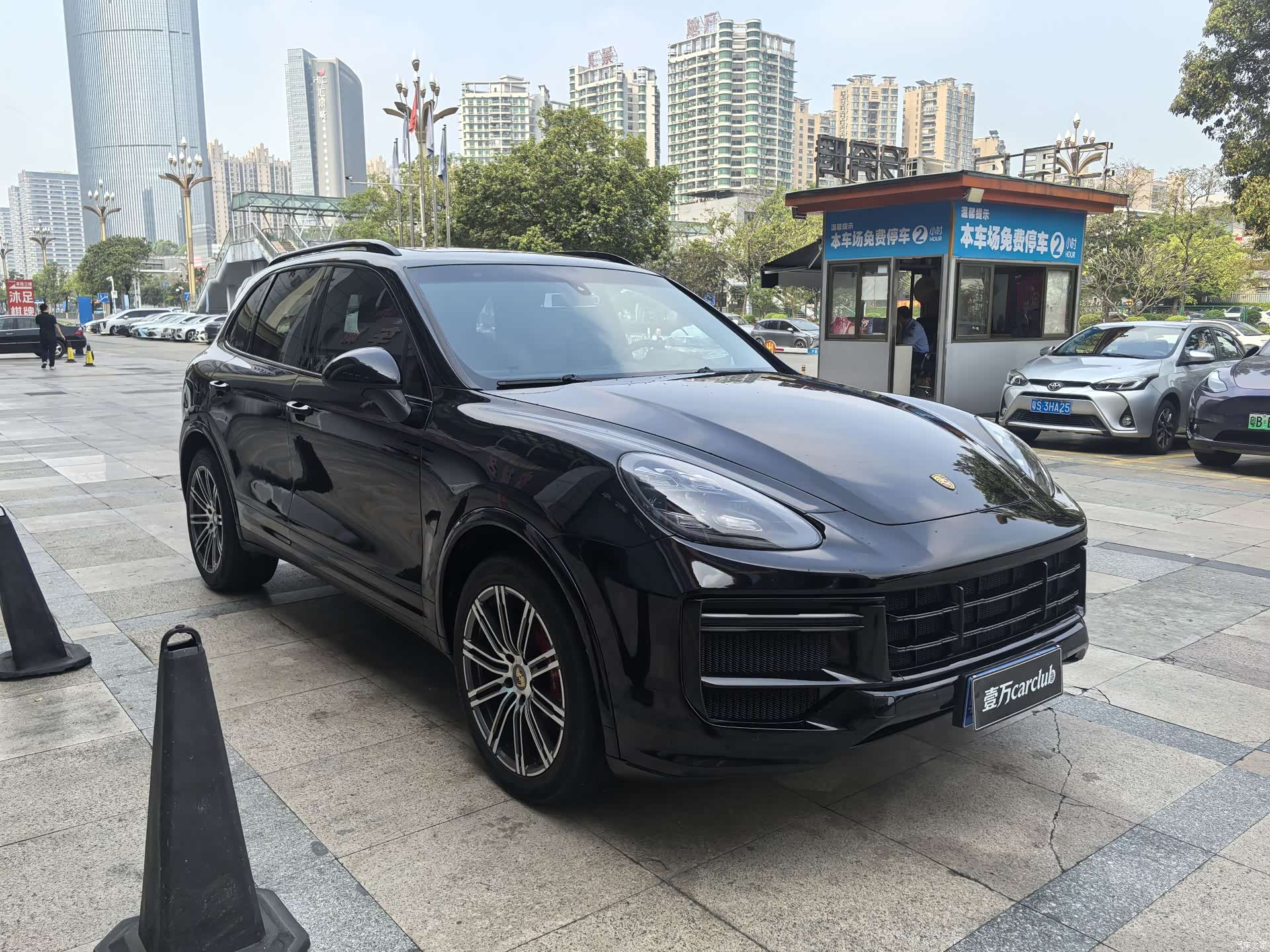 Porsche Cayenne, 2011 3