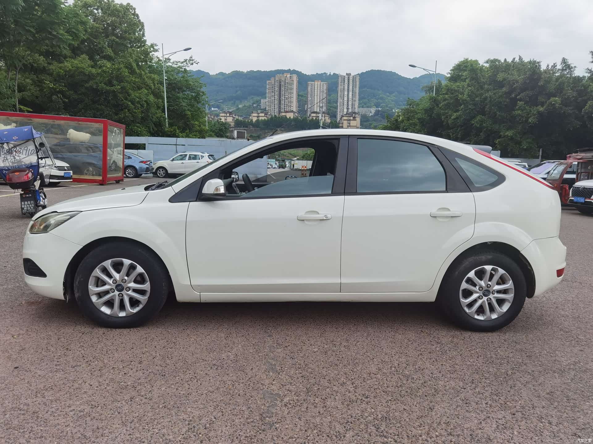 Ford Focus, 2014 4