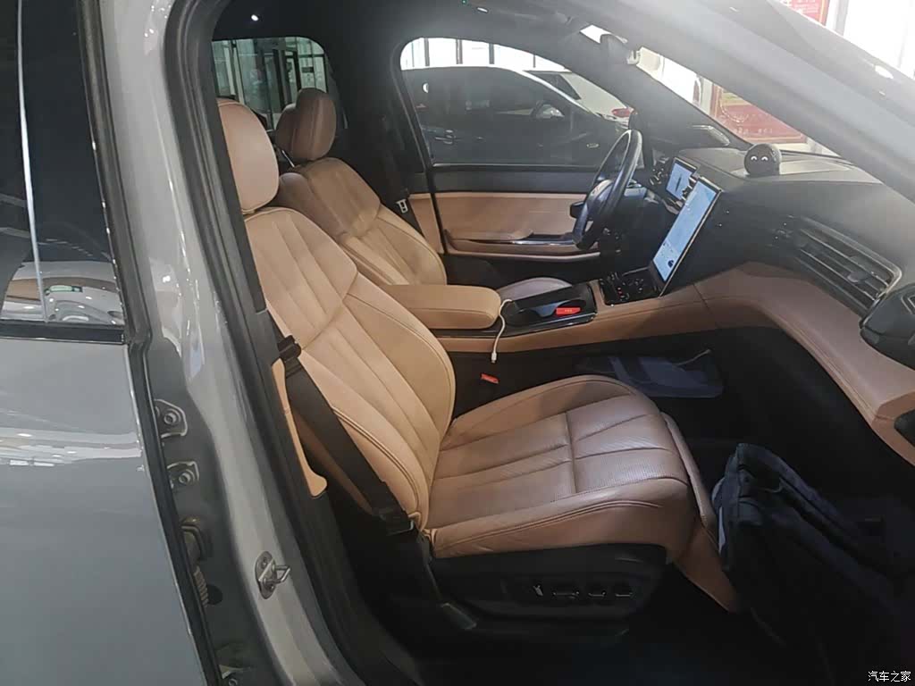 NIO ES8, 2020 25