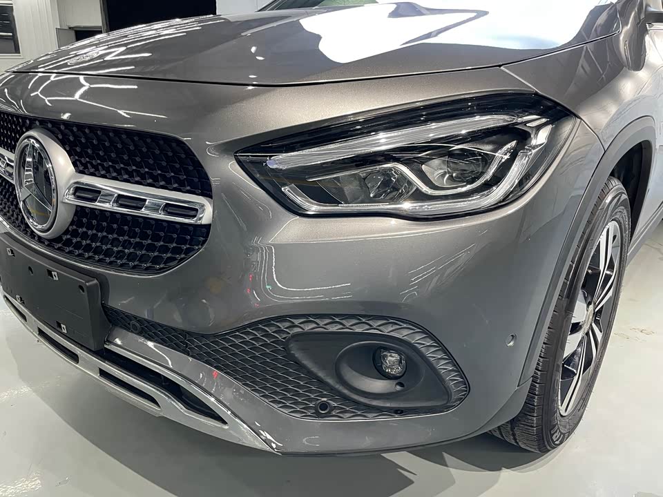 Mercedes-Benz GLA