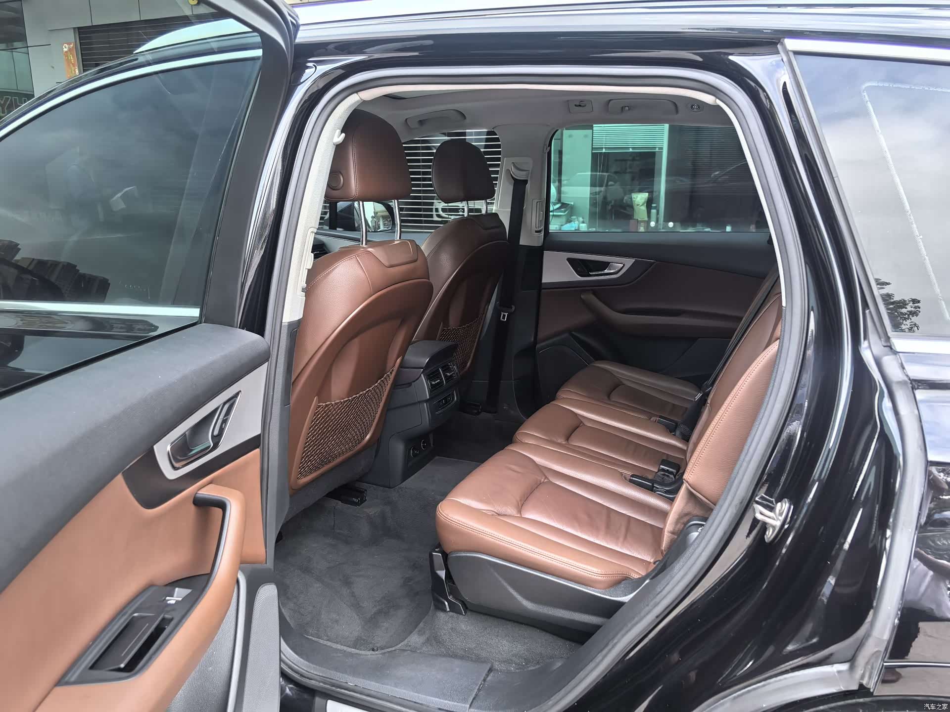 Audi Q7, 2019 6