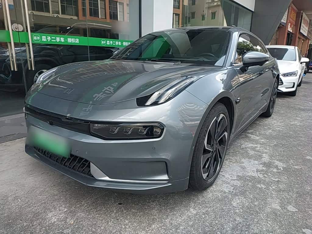 Zeekr 001