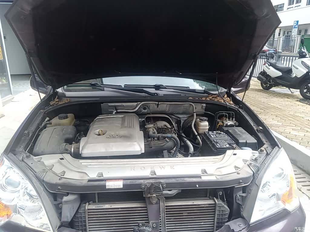 Roewe W5, 2014 16