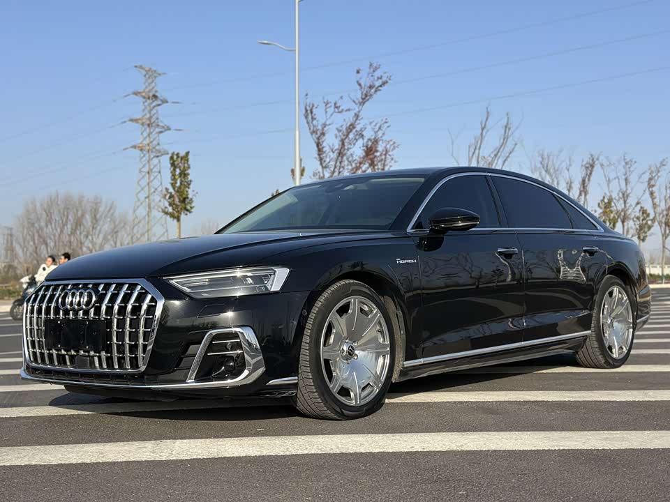 Audi A8