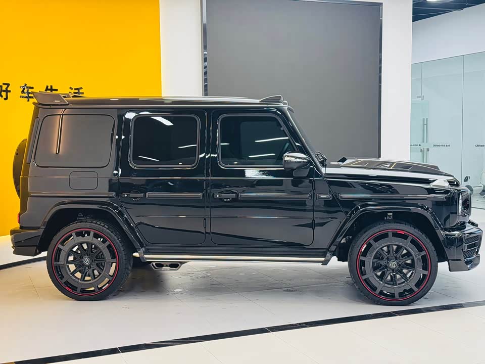 Mercedes-Benz G-class