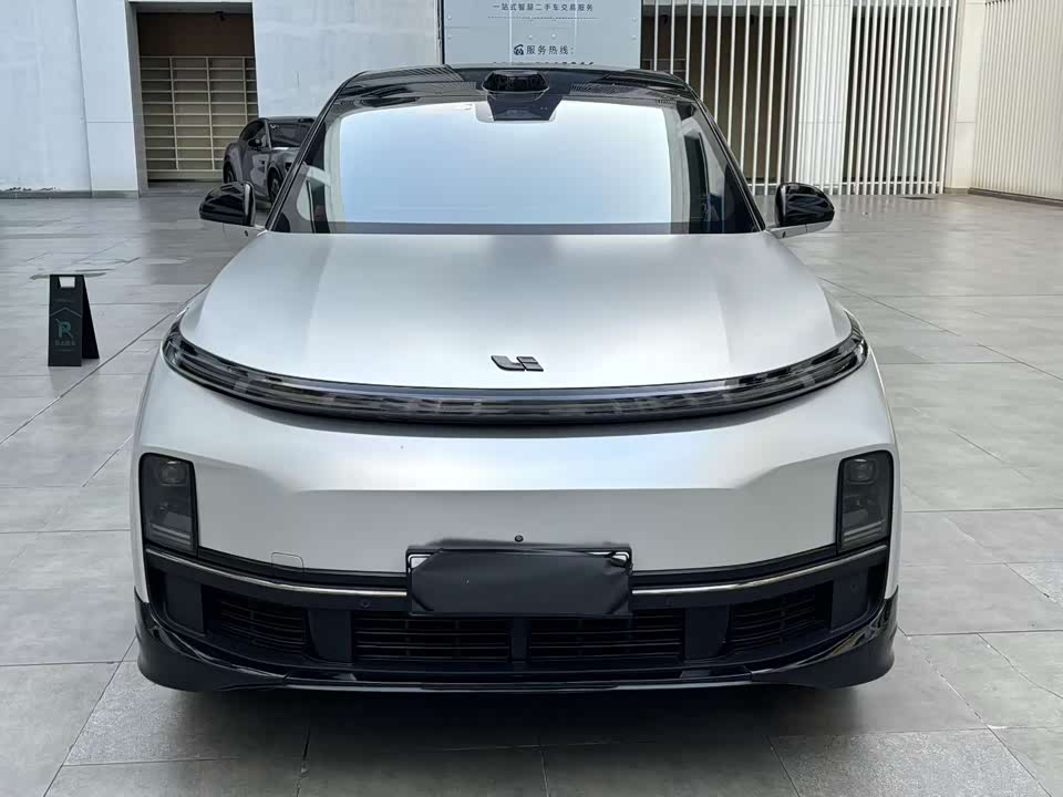 Li Auto Ideal L8