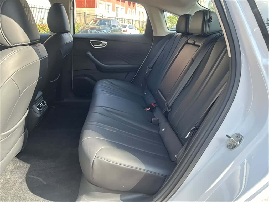 Roewe D7, 2026 18