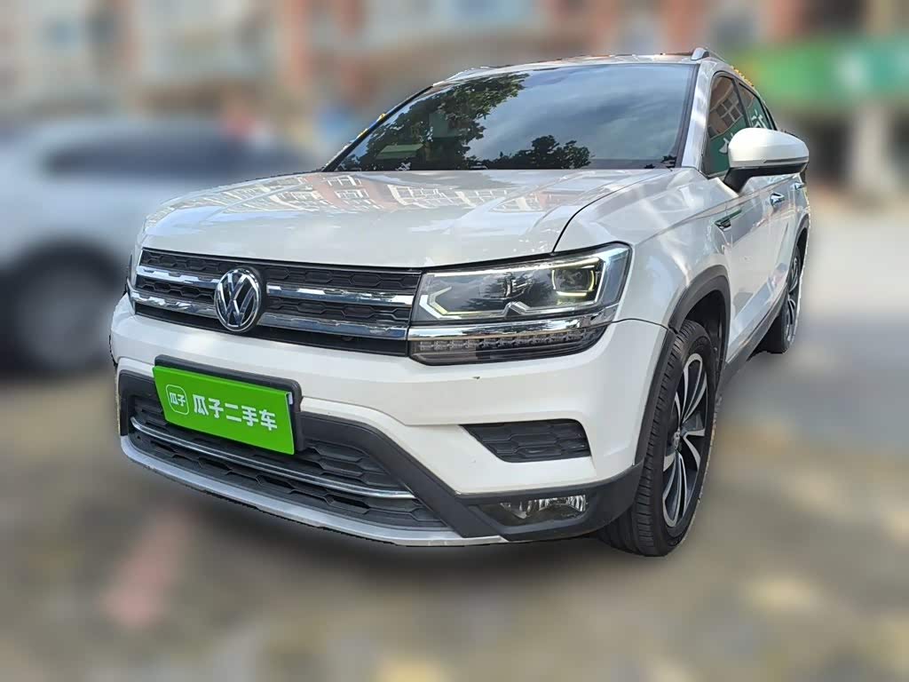 Volkswagen Tharu