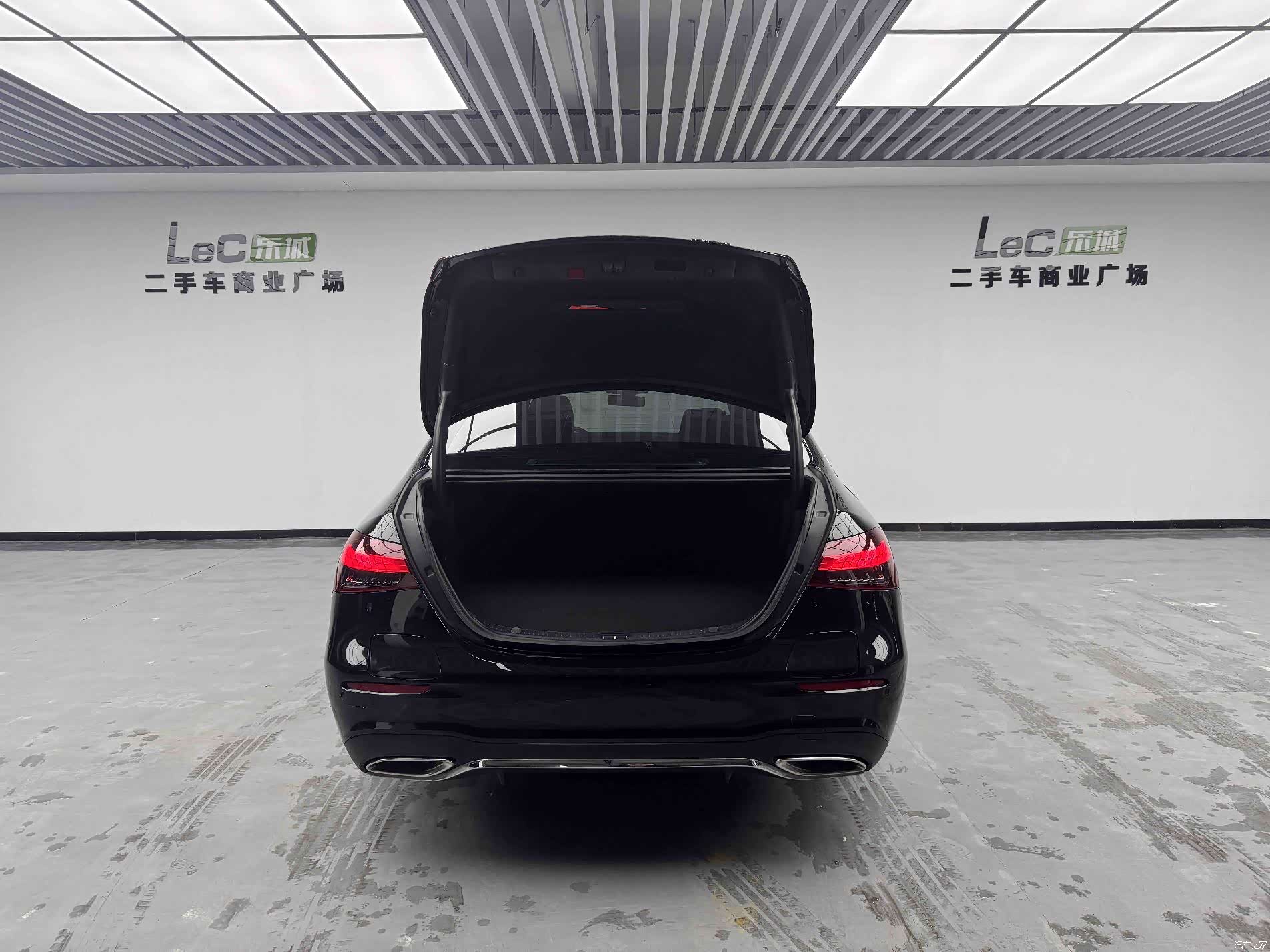 Mercedes-Benz E-Class, 2023 9