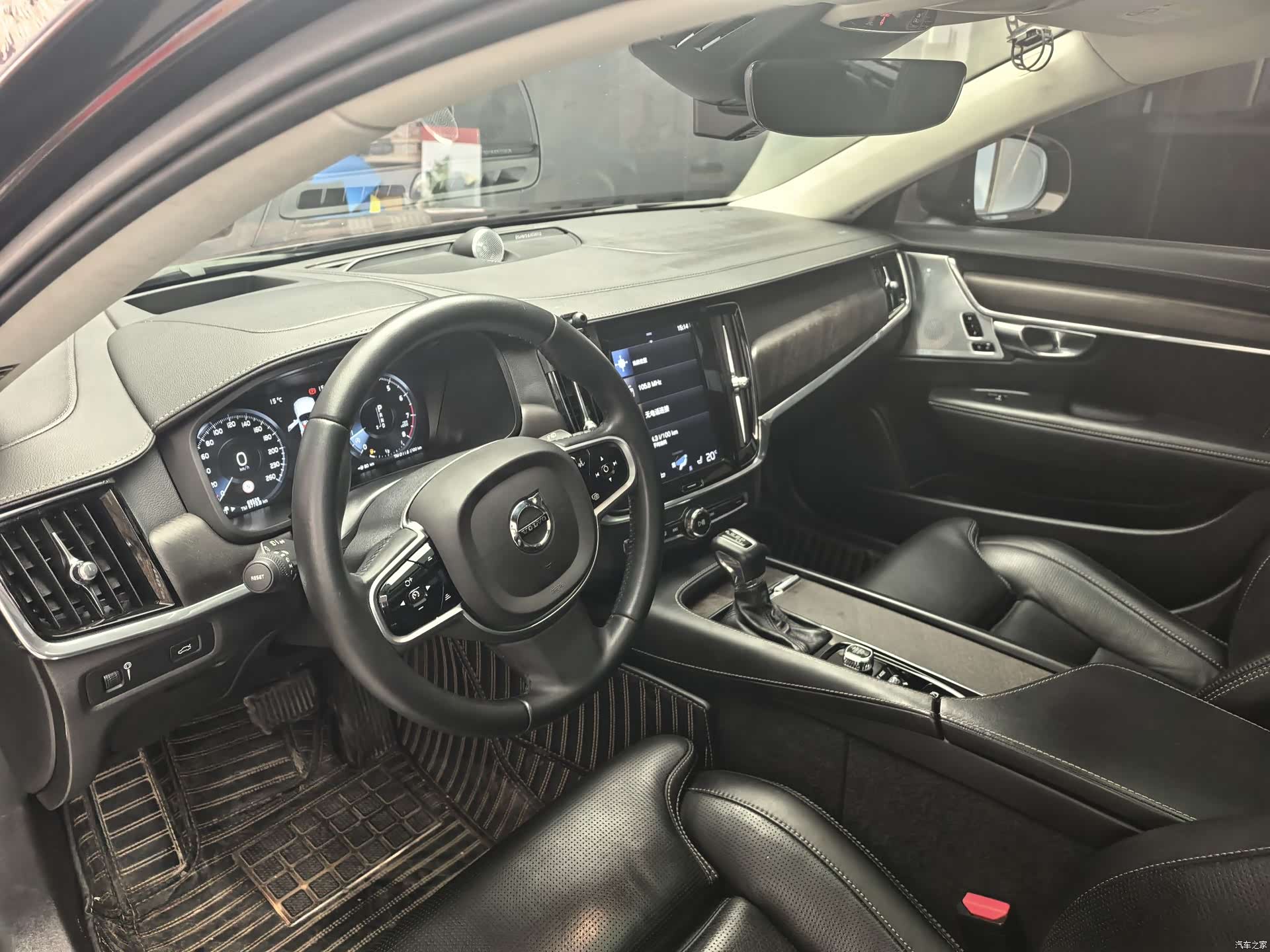 Volvo V90, 2019 4