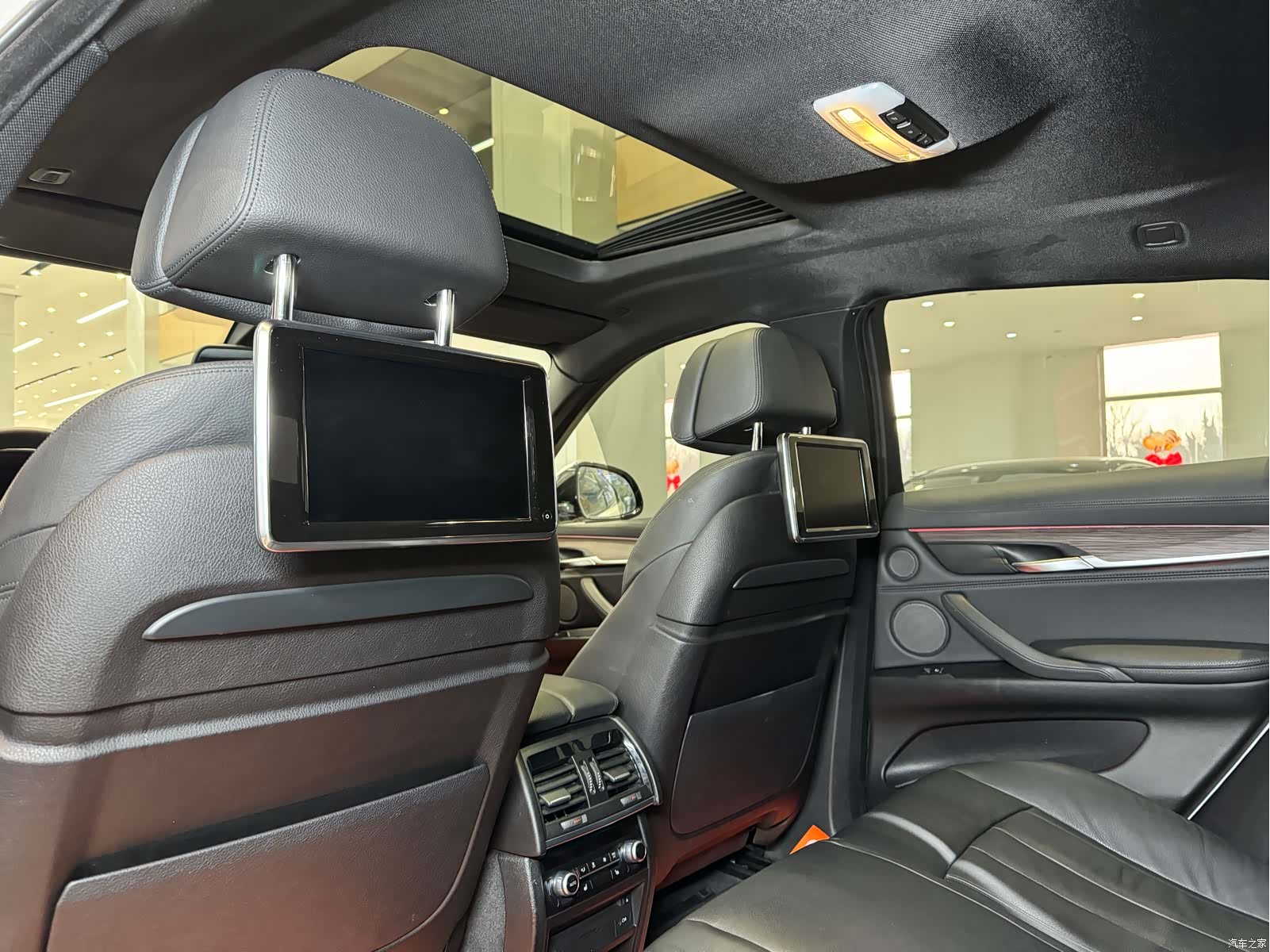BMW X6, 2017 9
