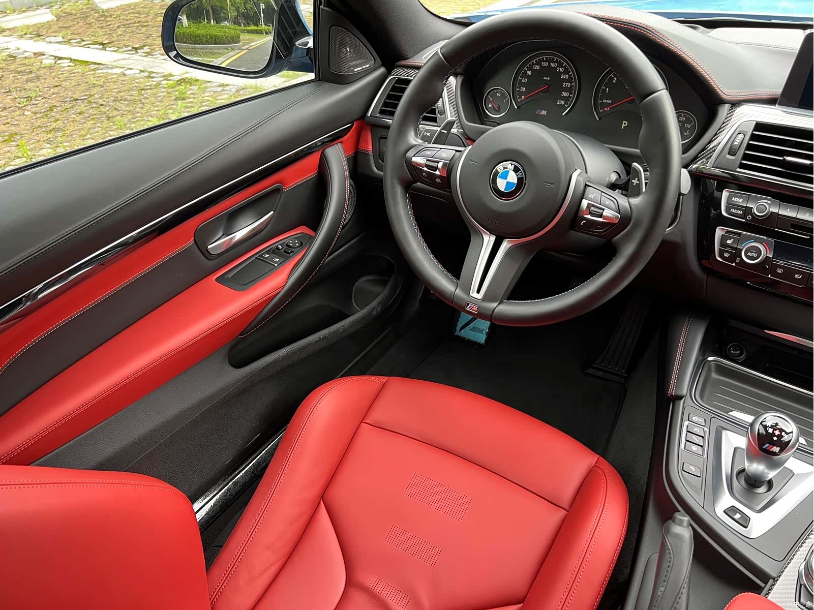 BMW M4, 2019 13