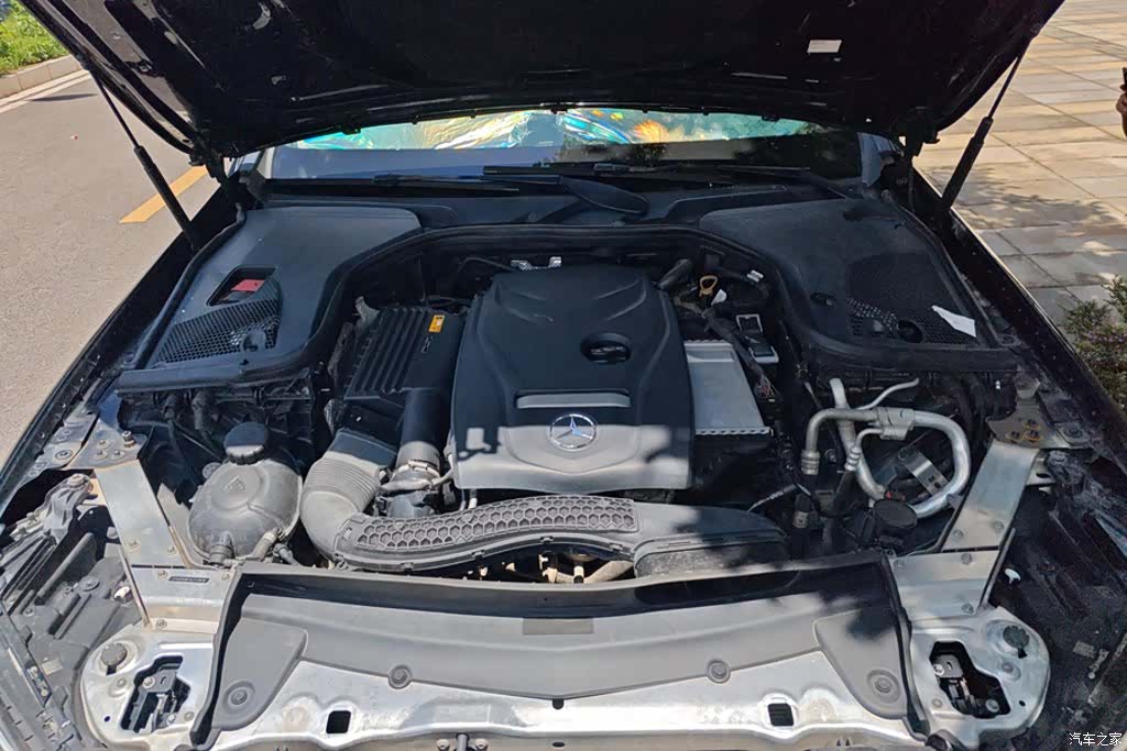 Mercedes-Benz E-Class, 2018 10
