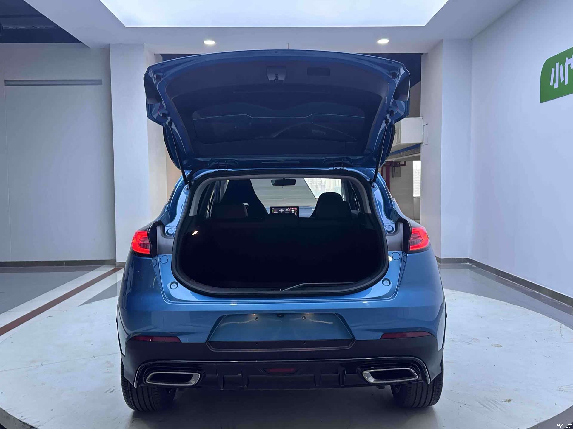 Geely Emgrand, 2023 6