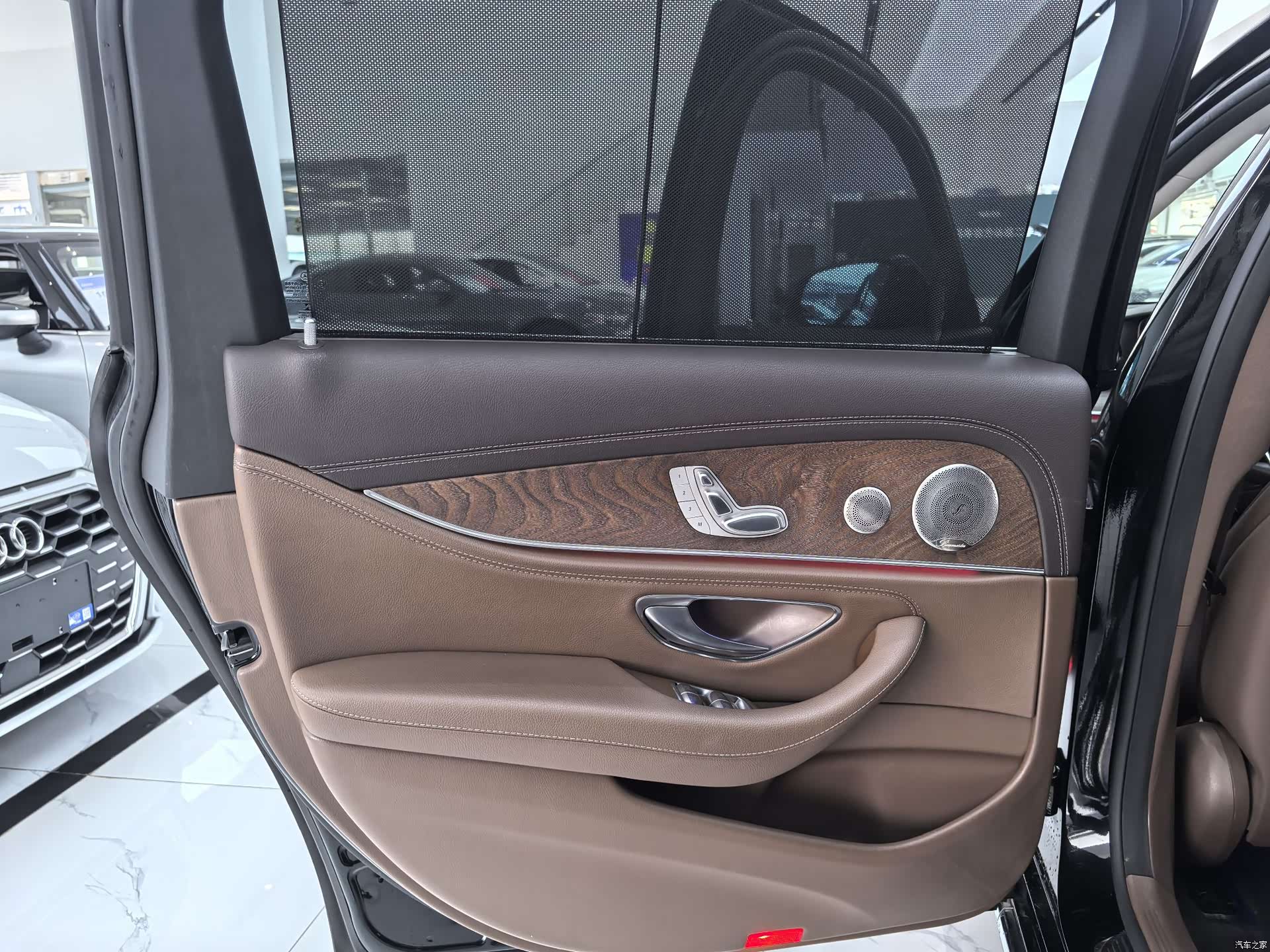 Mercedes-Benz E-Class, 2023 11