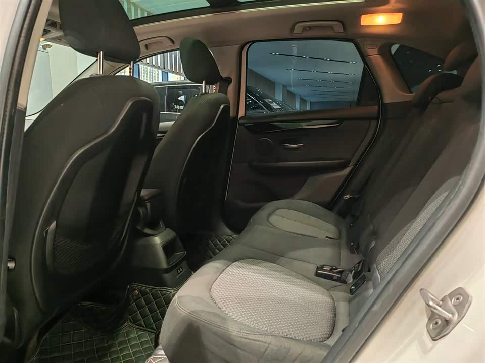 BMW 2 series station wagon