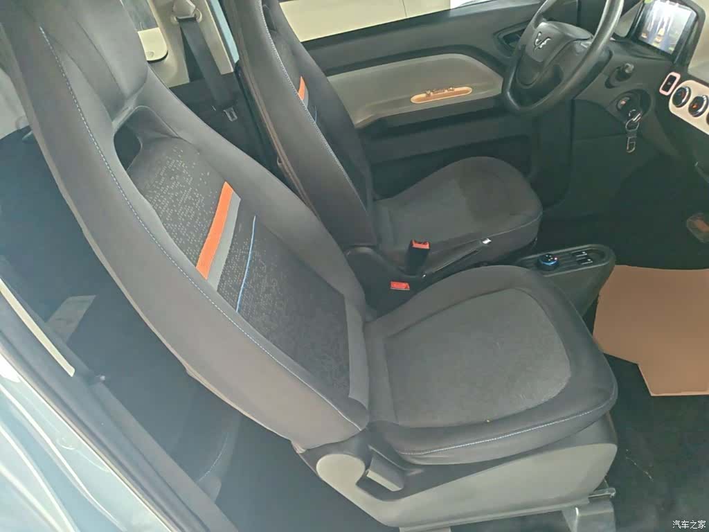 Wuling MINIEV, 2021 25