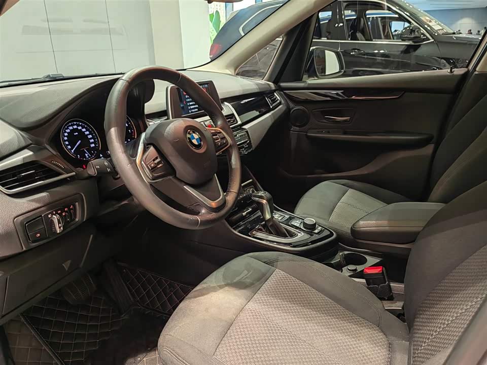 BMW 2 series station wagon