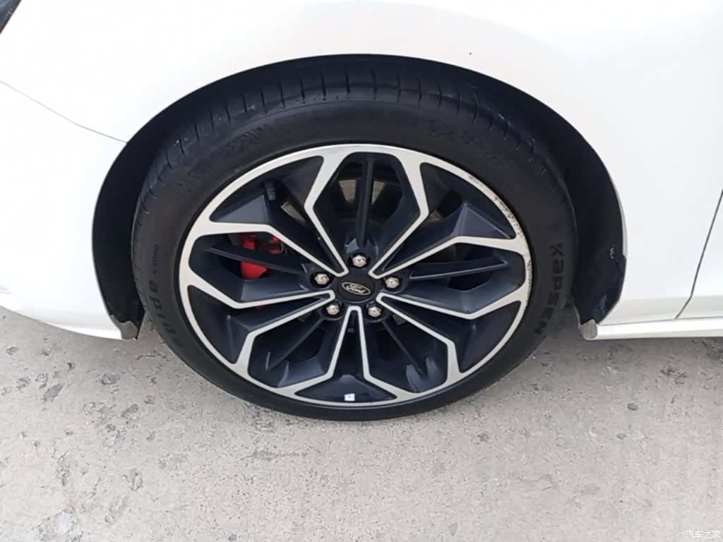 Ford Focus, 2019 23