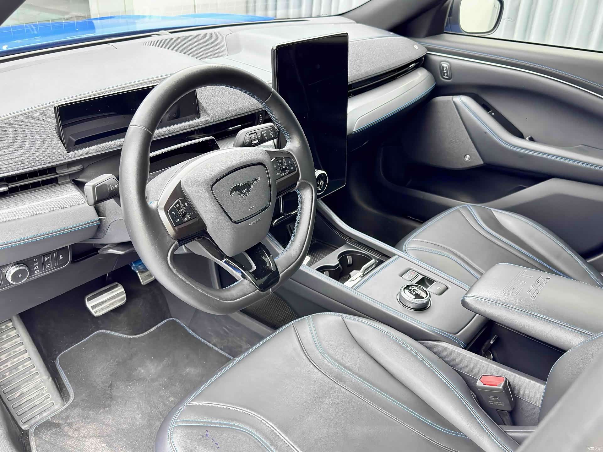 Ford GT, 2022 15