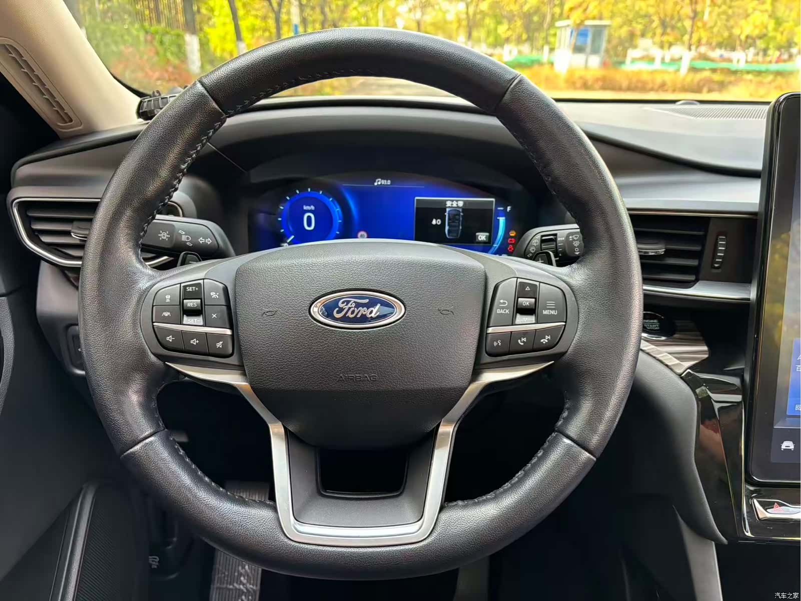 Ford Explorer, 2022 17
