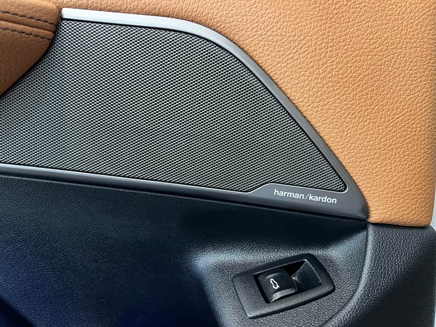 BMW 6 Series GT 2021, фото 7