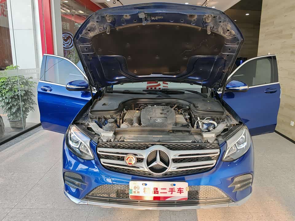Mercedes-Benz GLC Mercedes-Benz GLC