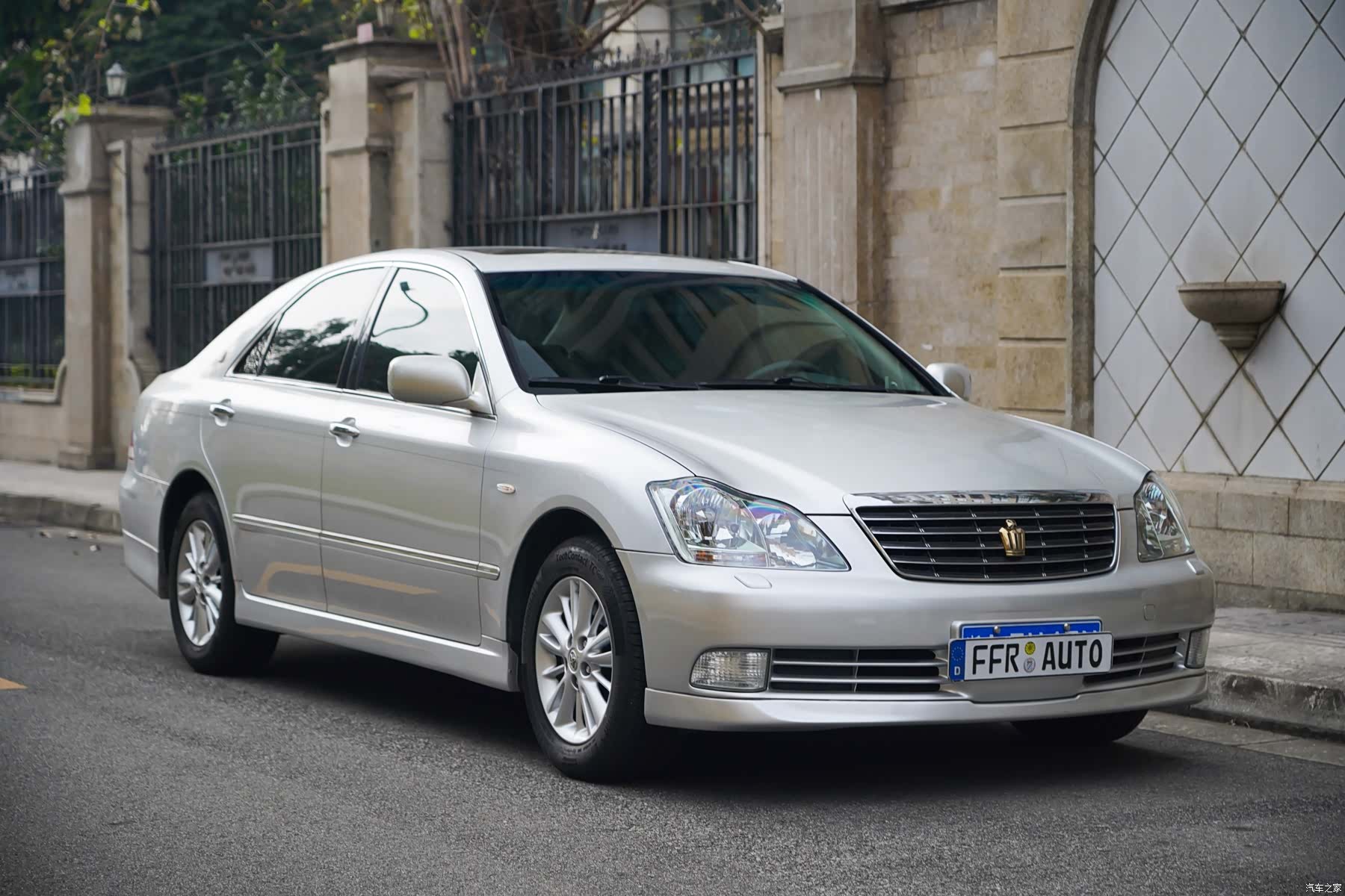 Toyota Crown, 2007 3