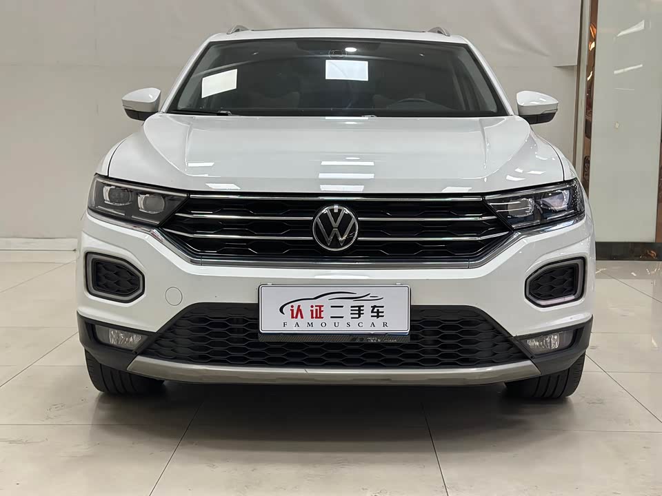 Volkswagen T-ROC exploring Songs