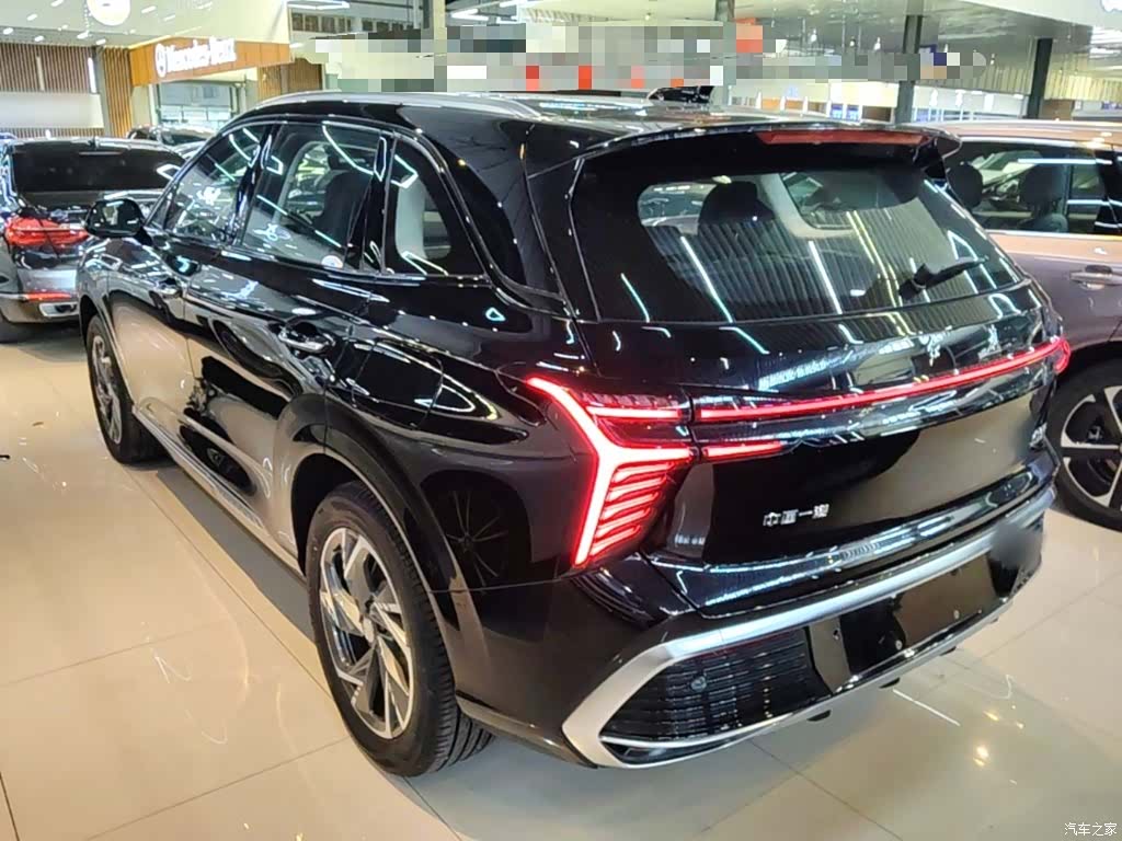 Hongqi HS3, 2026 все фото