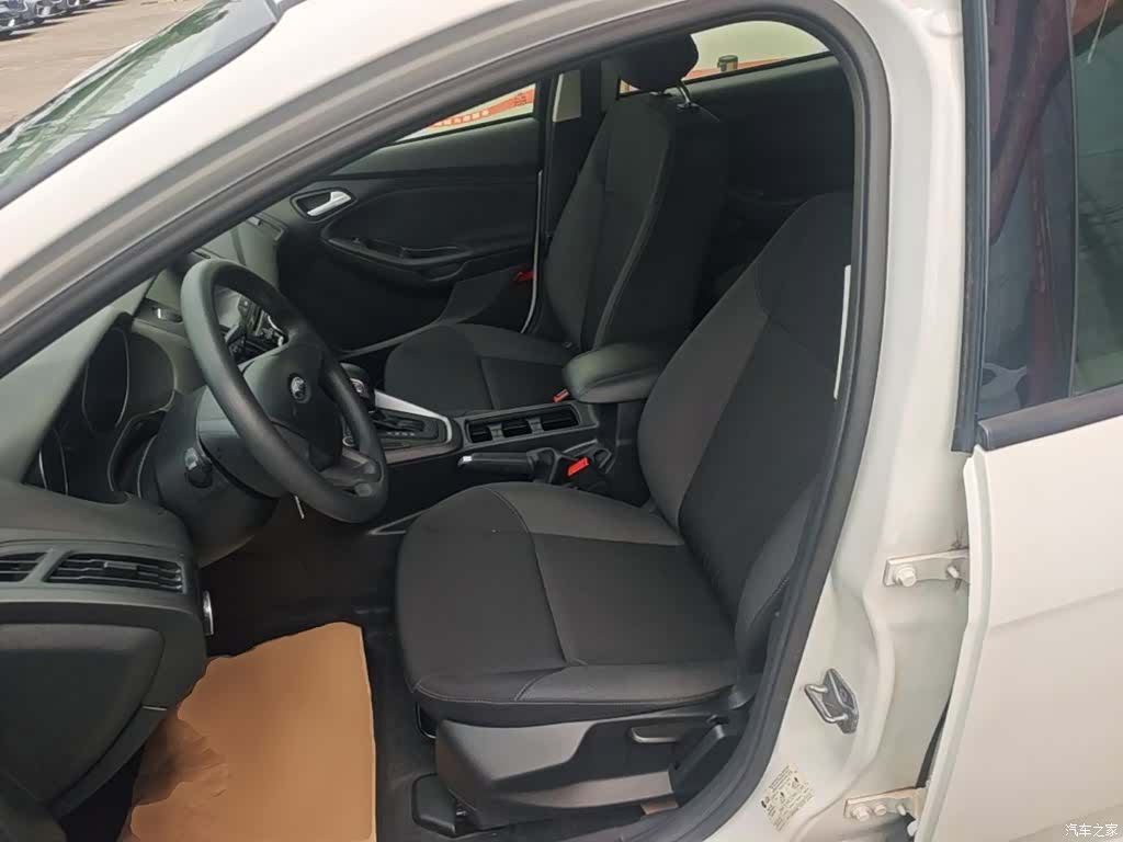 Ford Focus, 2018 15