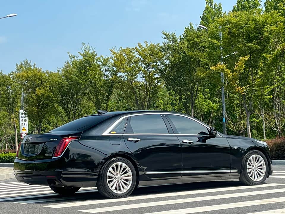 Cadillac CT6
