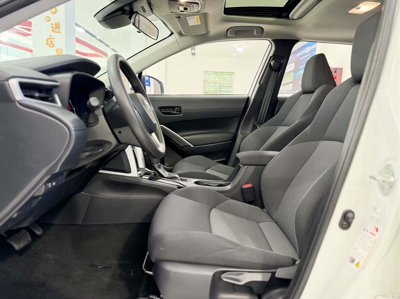 Toyota Frontlander, 2023 4